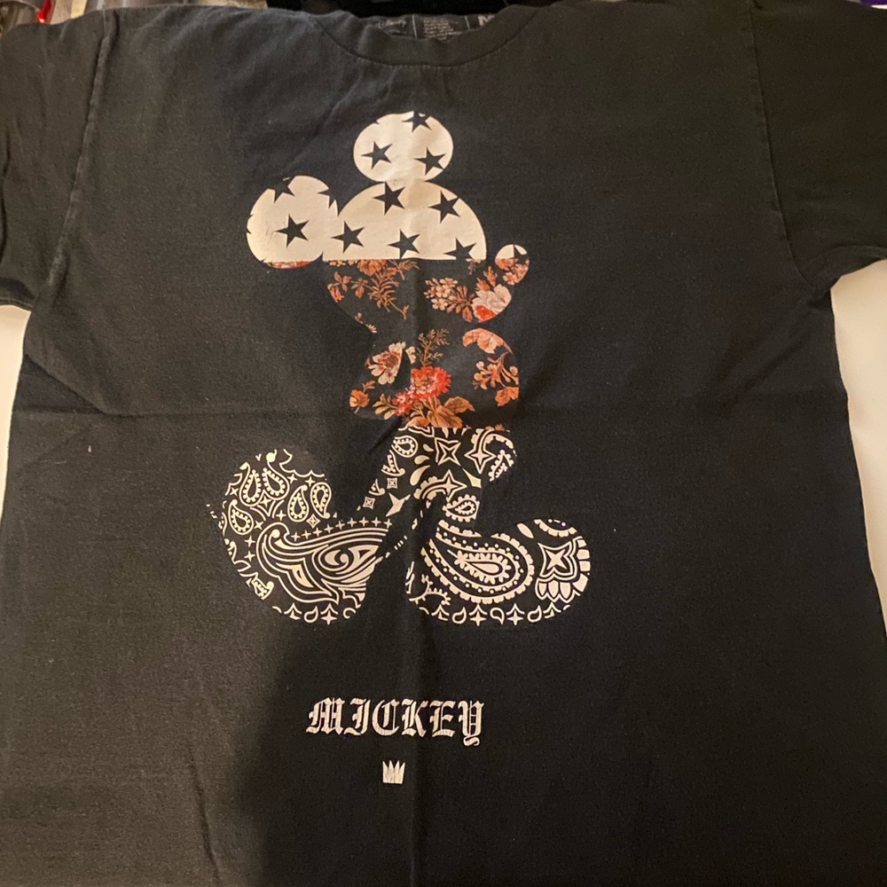 Rare NEFF disney shirt, unisex